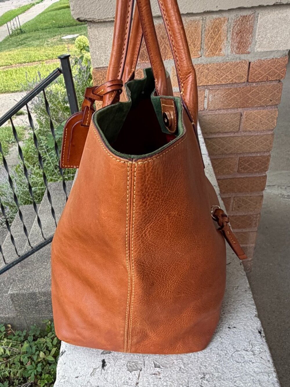 DOONEY & BOURKE Russel Florentine Italy Large Natural Tan Carryall Laptop Bag - Picture 4 of 14